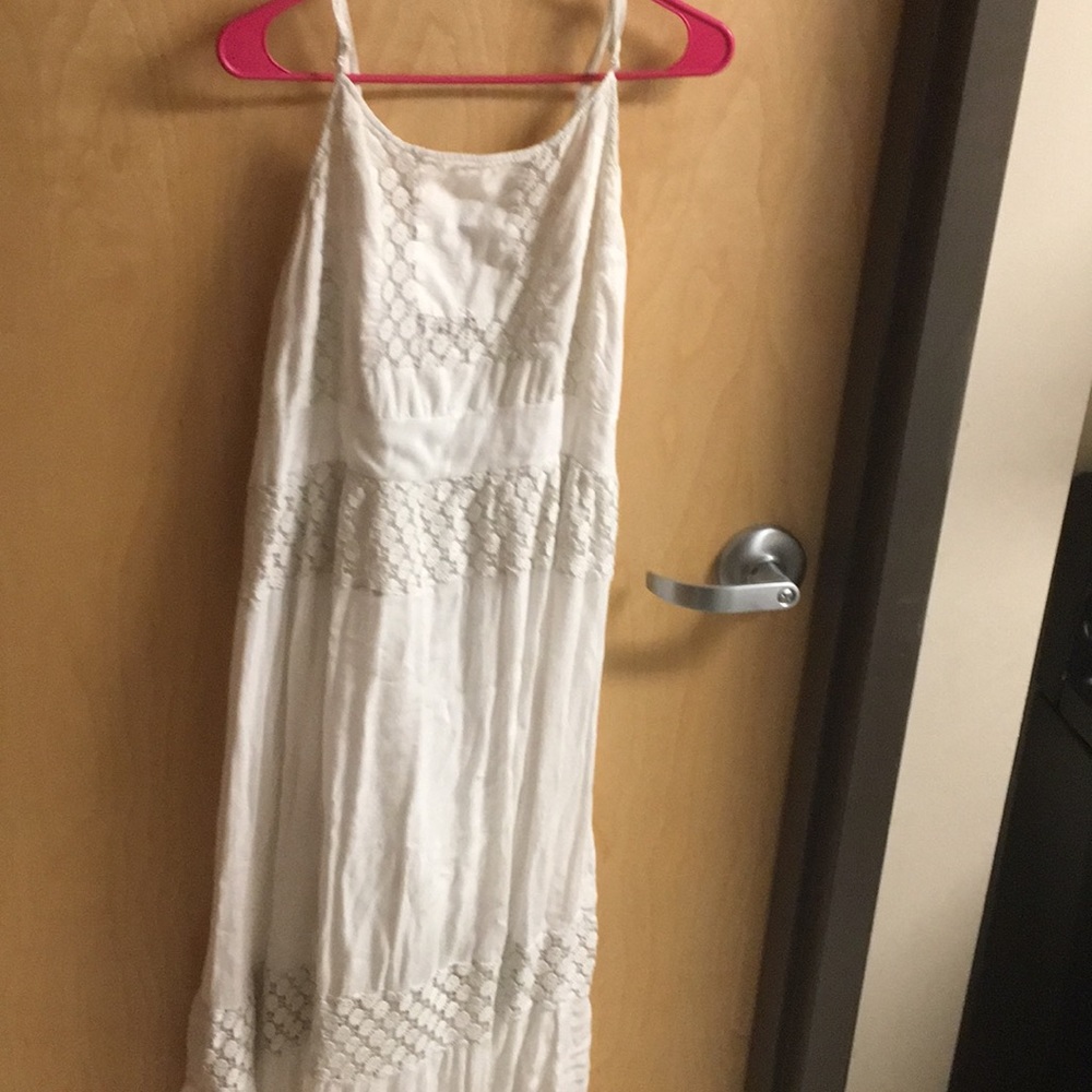 White maxi